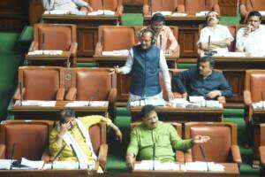 ವಿಧಾನಸಭೆಯಲ್ಲಿ ಶಾಸಕ ಪ್ರಭು ಚೌವಾಣ ಮಾತನಾಡುತ್ತಿರುವುದು